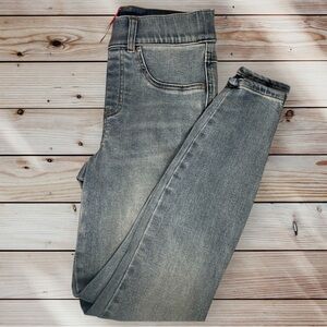 NWOT SPANX Pull On Jeans